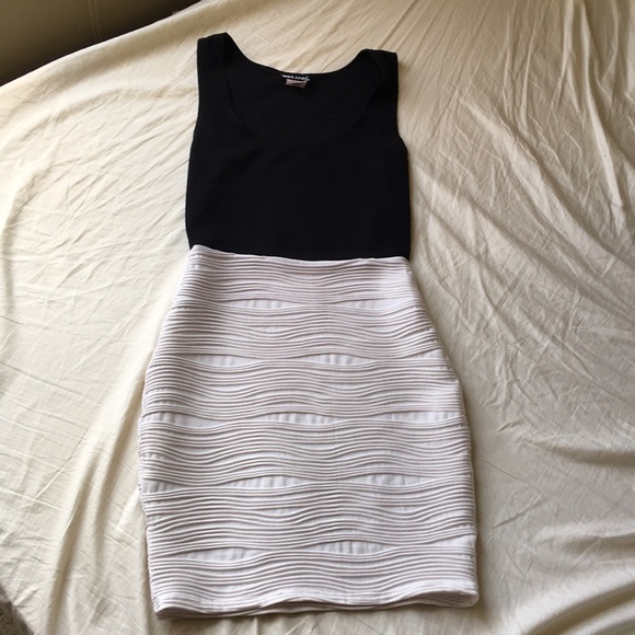 Wet Seal Dresses & Skirts - Black and White Wet Seal Bodycon Dress